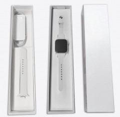 Discover Apple Watch Serie 6 2020 44mm GPS Silver Cassa in Alluminio details
